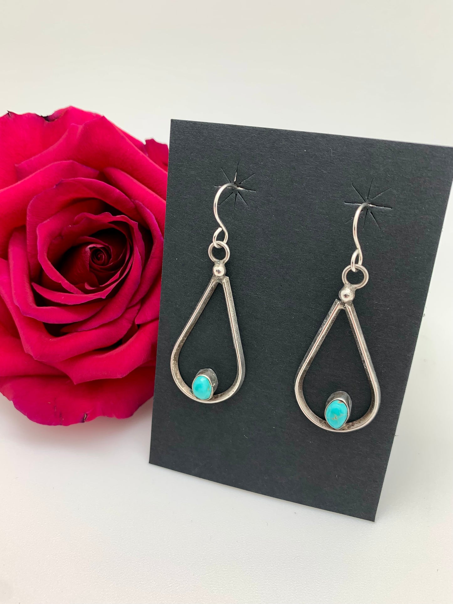 Silver teardrop with turquoise stone