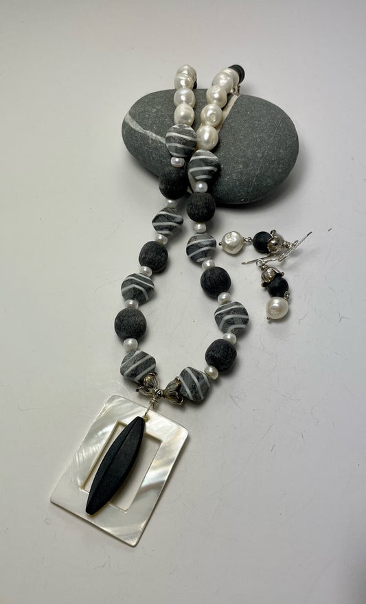 Clay beads with pearls necklace