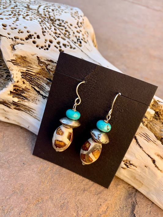 Tabet agate earrings