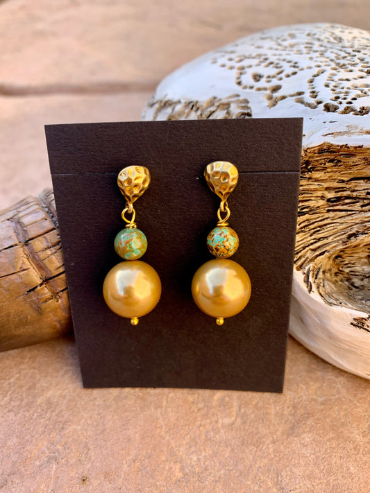 Gold pearl with green turquoise earrings