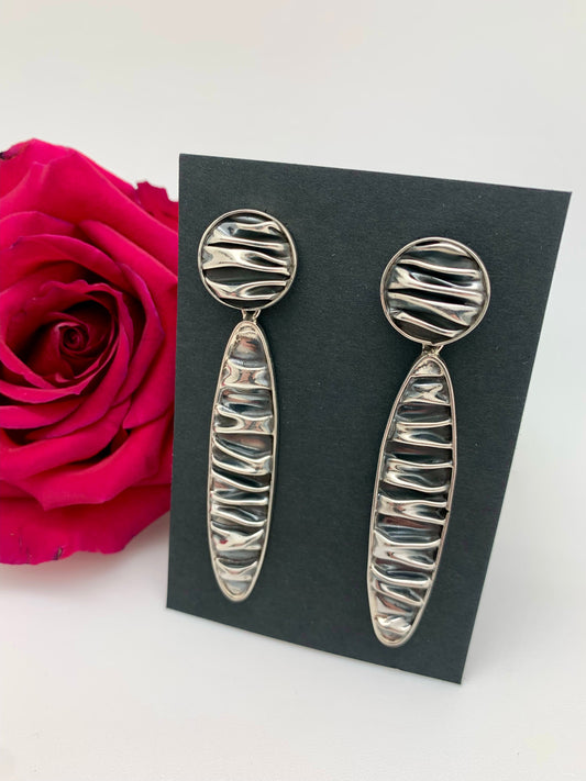 Corrugated silver post earrings