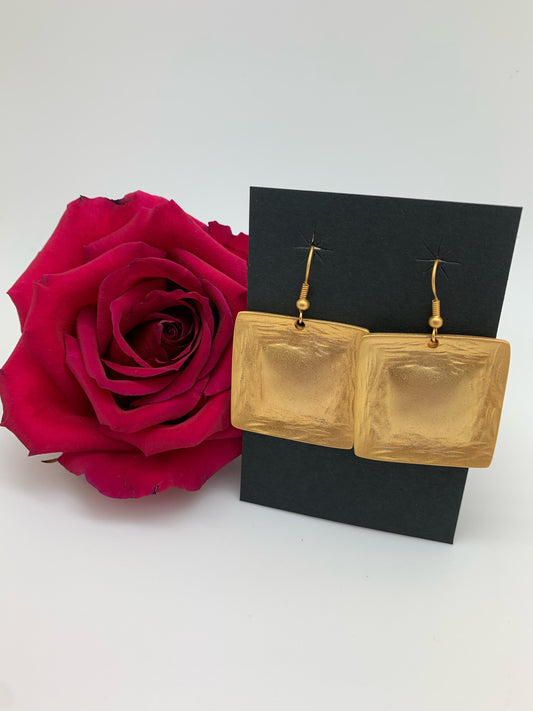 Gold tone square earrings