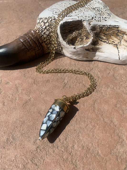 Mother of pearl on gold chain