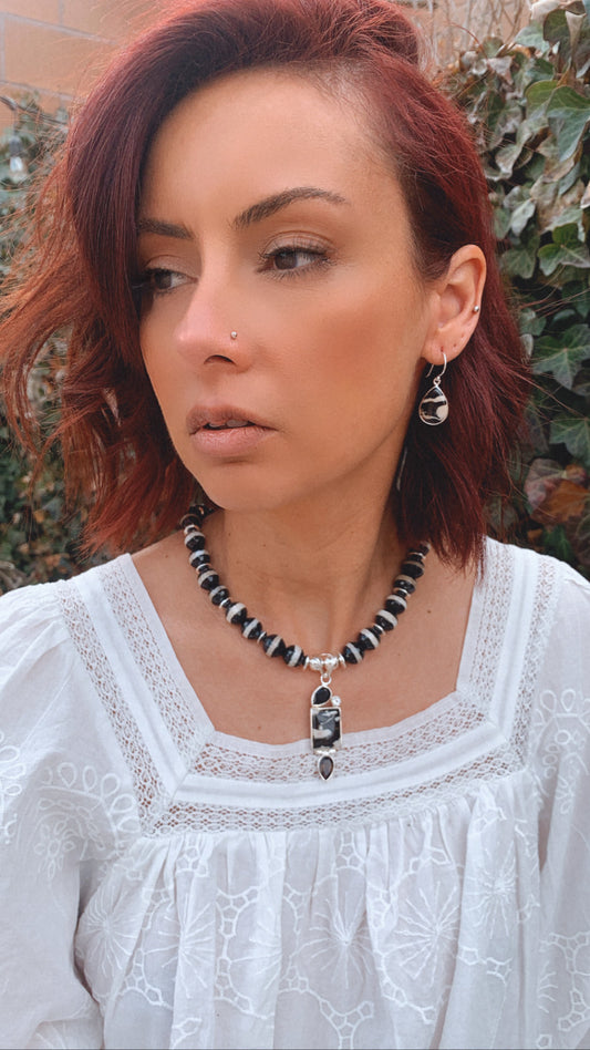 Onyx and cream beads with pendant
